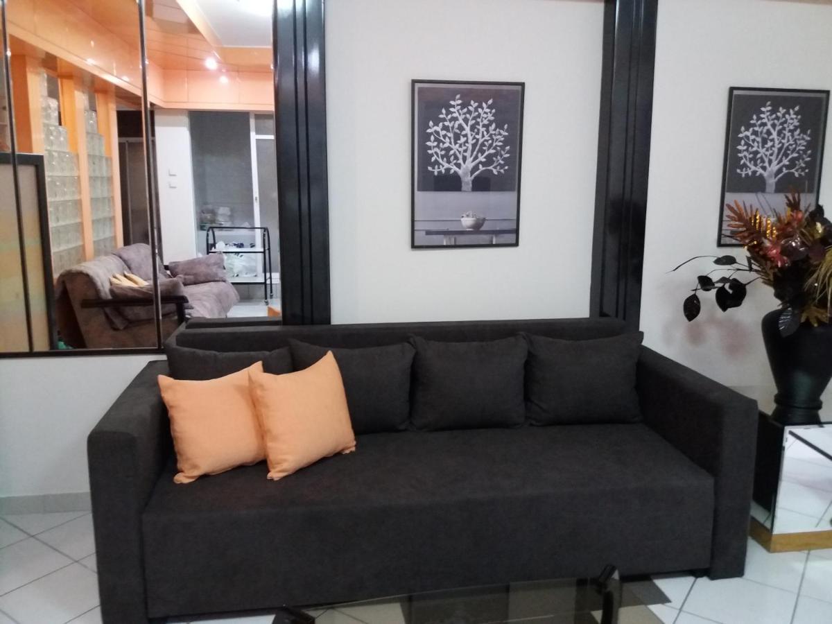 Christine's Downtown Apartment